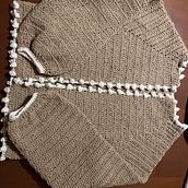 Mi proyecto del curso:  Top-down: prendas a crochet de una sola pieza. Fashion Design, Fiber Arts, DIY, Crochet, and Textile Design project by taty_araya - 07.01.2022