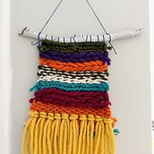 Meu projeto do curso: Introdução à tapeçaria em tear manual. Accessor, Design, Decoration, Fiber Arts, Weaving, and Textile Design project by Raíssa Mitidieri - 07.05.2022