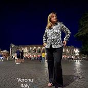 Il mio progetto del corso: Taglio e cucito: disegna la tua camicia. Projekt z dziedziny Projektowanie mod,  Sz, cie i DIY użytkownika Claudia Veneri - 10.07.2022