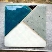 My project for course: Design and Create Portuguese Ceramic Tiles. Arts, Crafts, Furniture Design, Making, Interior Design, Decoration, Ceramics, DIY, and Decorative Painting project by jhulfish3 - 07.10.2022