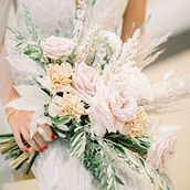 Un bouquet para Ashley!. Un projet de Art floral et végétal , et Design de Ro Garcia - 13.07.2022