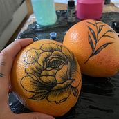 Mein Kursprojekt: Einführung in die Welt der Tattoos. Traditional illustration, Tattoo Design, and Botanical Illustration project by jessica_knaack - 07.13.2022