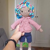 Meu projeto do curso: Amigurumi: design de roupa, cabelo e acessórios. Un proyecto de Artesanía, Diseño de juguetes, Tejido, Crochet, Amigurumi y Diseño textil de Raquel de Pádua - 14.07.2022