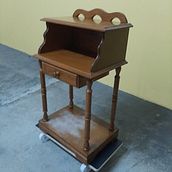 Meu projeto do curso: Restauração e transformação de móveis para iniciantes. Arts, Crafts, Furniture Design, Making, Interior Design, DIY, Woodworking, Upc, and cling project by Ana Pinto - 07.17.2022