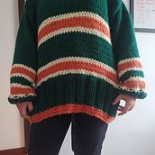 Mi proyecto del curso: Introducción al tejido de punto de prendas oversize. Un progetto di Design di accessori, Fashion design, Fiber Art e Maglia di Angie Vega - 18.07.2022
