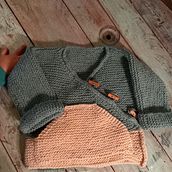 Mi proyecto del curso: Tejido de punto para prendas infantiles . % ceci_csm tarafından hazırlanan Moda Tasarımı, El, af Sanatları, Kendin Yap, Örgü örmek, Ve Tekstil Tasarımı projesi - 07.12.2022