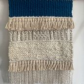 Meu projeto do curso: Introdução ao macramê: criação de um tapete decorativo. Accessor, Design, Arts, Crafts, Interior Design, Decoration, Fiber Arts, Macramé, and Textile Design project by Ines Antunes - 07.21.2022