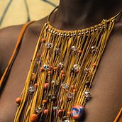 My project for course: Introduction to Artisanal Jewelry. Un projet de Création d'accessoires, Artisanat, Design de bijoux , et Design textile de suhaa - 21.07.2022