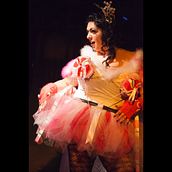 Burlesque Costuming. Een project van Kostuumontwerp van Kamala Stiner - 01.08.2022