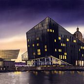 Mann Island, Liverpool. Architecture, and Traditional illustration project by Pedro Alves - 08.04.2022