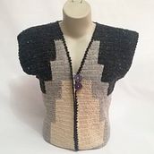 Tejidos en crochet, chaleco y bolsos. Fiber Arts project by janetheruiz - 06.11.2021