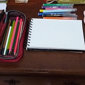 Meu projeto do curso: Criação de personagens a partir de desenhos de observação. Traditional illustration, Character Design, Drawing, and Sketchbook project by Clara M. Santos de Lacerda - 08.09.2022