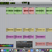 Nuevo disco. Een project van  Muziek y Muziekproductie van OSCAR GUZMAN - 01.08.2022