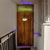 Thank God for the Peephole AKA I've got guests??. Un progetto di Illustrazione tradizionale, Animazione, Animazione 2D, Illustrazione digitale e Illustrazione animata di Julia Zolkiewska - 10.08.2022