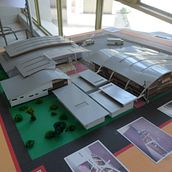 MAQUETA PROYECTO - CENTRO DE EDUCACION Y PRODUCCION. Un progetto di Architettura, Papercraft e Retail Design di ADRIAN ICANAQUE ORDINOLA - 16.08.2022