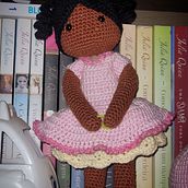Meu projeto do curso: Amigurumi: design de roupa, cabelo e acessórios. Un progetto di Artigianato, Design di giocattoli, Fiber Art, Uncinetto, Amigurumi e Textile Design di Suelen Ghesla - 21.08.2022