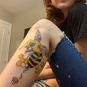Mon projet du cours :  Tatouage artistique full color. Traditional illustration, Drawing, Digital Illustration, Tattoo Design, and Digital Drawing project by Fanny Daigle - 08.21.2022