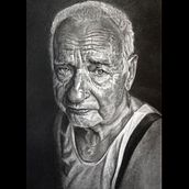 Mi proyecto del curso: Retrato realista con lápiz de grafito. Un proyecto de Ilustración tradicional, Bellas Artes, Bocetado, Dibujo a lápiz, Dibujo, Dibujo de Retrato, Dibujo realista, Dibujo artístico y Dibujo anatómico de carlotasarrey - 22.08.2022