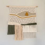 Mi proyecto del curso: Macraweave: combina macramé con técnicas de telar. Accessor, Design, Interior Design, Decoration, Fiber Arts, Macramé, Weaving, and Textile Design project by Maria Esp - 08.24.2022