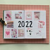Mój projekt z kursu: Kreatywny bullet journal: zwiększaj swoją produktywność. Traditional illustration, Arts, Crafts, Lettering, DIY, H, Lettering, Management, and Productivit project by Justyna - 08.28.2022