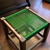 Mi proyecto del curso: Introducción al tejido en cordón de PVC. Un proyecto de Artesanía, Diseño, creación de muebles					, Diseño de interiores, Decoración de interiores, Tejido, Upc, cling, Telar y Diseño textil de Luz Miranda Palacios - 28.08.2022
