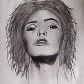 My project for course: Artistic Charcoal Portraiture: Creating Atmosphere Ein Projekt aus dem Bereich Traditionelle Illustration, Bildende Künste, Zeichnung, Porträtzeichnung, Realistische Zeichnung und Artistische Zeichnung von Chris Sane - 07.09.2022