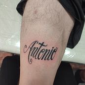 Mi proyecto del curso: Tatuaje a mano alzada de letras en cursiva. . % lua_mangata tarafından hazırlanan Dövme Tasarımı, Harfler, Ve Çizim projesi - 09.03.2022