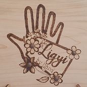 My project for course: Pyrography 101: Woodburning Illustration Techniques Ein Projekt aus dem Bereich Traditionelle Illustration, H, werk und DIY von Ligyi Venegas - 07.09.2022