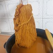 Mi proyecto del curso: Teñido textil con pigmentos naturales. Arts, Crafts, Fashion Design, DIY, Textile D, eing, and Textile Design project by carlajl2000 - 09.14.2022