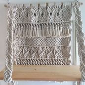 Mon projet du cours : Macramé : du premier nœud au motif final. Een project van Ontwerp van accessoires,  Interieurdecoratie, Textiel y Macramé van Priscilla Hebert - 22.09.2022