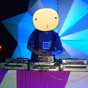 Dj en mi ciudad Ein Projekt aus dem Bereich Musikproduktion von kaydnao27 - 26.09.2022