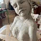 Scultura busto. Un progetto di Scultura di Daniela Caporro - 26.09.2022