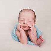 Fotografia newborn. Portrait Photograph, Photographic Lighting, Digital Photograph, and Fine-Art Photograph project by Arisa Baldin - 05.04.2022
