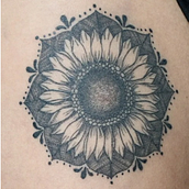 Mi primer tatuaje. Un proyecto de Diseño de tatuajes de Violeta Hernandez - 02.10.2022