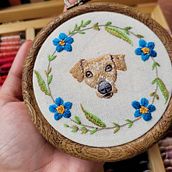 Meu projeto do curso: Acessórios bordados: miniaturas de animais com needle painting. Embroider, Jewelr, and Design project by airafreire_af - 10.08.2022