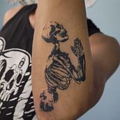 Meu projeto do curso: Tatuagem em meu amigo . Un progetto di Illustrazione tradizionale di Mateus Prado - 22.08.2022