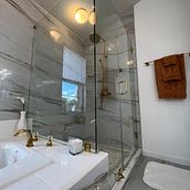 Honey . Projekt z dziedziny Projektowanie wnętrz, Dekoracja wnętrz, Projektowanie przestrzeni, Trad, c i jna ilustracja użytkownika Mara Guedez - 18.10.2022