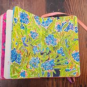 My project for course: Botanical Patterns in a Sketchbook: Conquer the Blank Page. Traditional illustration, Pattern Design, Botanical Illustration, and Sketchbook project by Megan Kinch - 10.07.2022