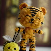 My project for course: Amigurumi: Learn to Crochet People . % Aivilė Gintarytė tarafından hazırlanan Sanat ve El Sanatları, O, uncak Tasarımı, El, af Sanatları, Tığ işi, Amigurumi, Ve Tekstil Tasarımı projesi - 10.13.2022