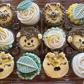 My project for course: Cupcake Decoration: Edible Art with Buttercream. DIY project by cupcakesbyluv - 10.13.2022