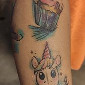 Mi proyecto del curso: Tatuaje artístico full color. Un progetto di Illustrazione tradizionale, Disegno, Illustrazione digitale, Design di tatuaggi e Disegno digitale di Carmen Gonzalez Rodriguez - 23.10.2022