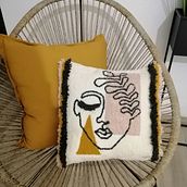Cuscini salotto . Accessor, Design, Arts, Crafts, Embroider, Decoration, Punch Needle, and Textile Design project by Silvia - 10.08.2022