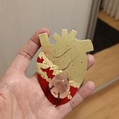 Meu projeto do curso: Design e criação de joias em latão. Un projet de Création d'accessoires, Artisanat, Design de bijoux , et DIY de Janaina Rizziolli - 24.10.2022