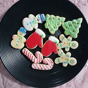 Galletas temáticas . Arts, and Crafts project by Alejandra Moscoso Chalén - 10.25.2022