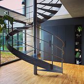 Eingang mit Treppe . Un proyecto de Fotografía de chantal_eich - 25.10.2022