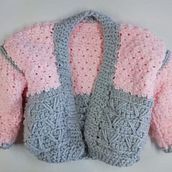 Mi proyecto del curso: Crochet: diseña y teje prendas de estilo romántico. Fashion Design, Fiber Arts, and Crochet project by Gabriela Álvarez - 10.22.2022