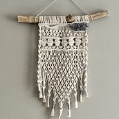 Mon projet du cours : Macramé : nœuds élémentaires et complexes. Accessor, Design, Interior Design, Decoration, Fiber Arts, Macramé, and Textile Design project by Stéphanie Cailly - 10.28.2022