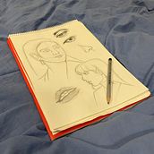 Sketches of women, face parts. Un progetto di Disegno a matita e Bozzetti di Alina - 01.11.2022