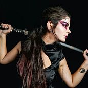 Warrior princess. Photograph, Photograph, Post-production, Photo Retouching, Portrait Photograph, Studio Photograph, Fine-Art Photograph, Photomontage, and Self-Portrait Photograph project by Iulia Tenovici - 11.02.2022