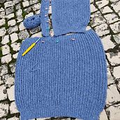 Meu projeto do curso: Blusão / casaco com bolsos. Fashion Design, Fiber Arts, DIY, Crochet, and Textile Design project by Marta Martins - 11.02.2022